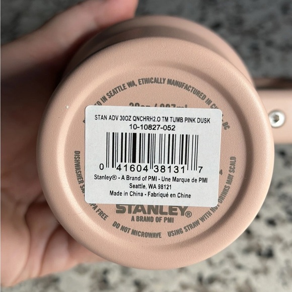 Stanley Pink Dusk 30oz - Picture 3 of 4